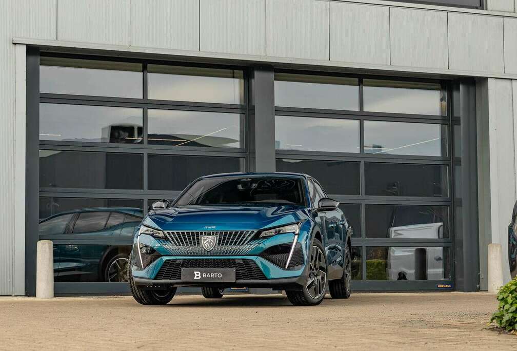 Peugeot GT  Automaat 130pk  360 Camera  Massage  E...