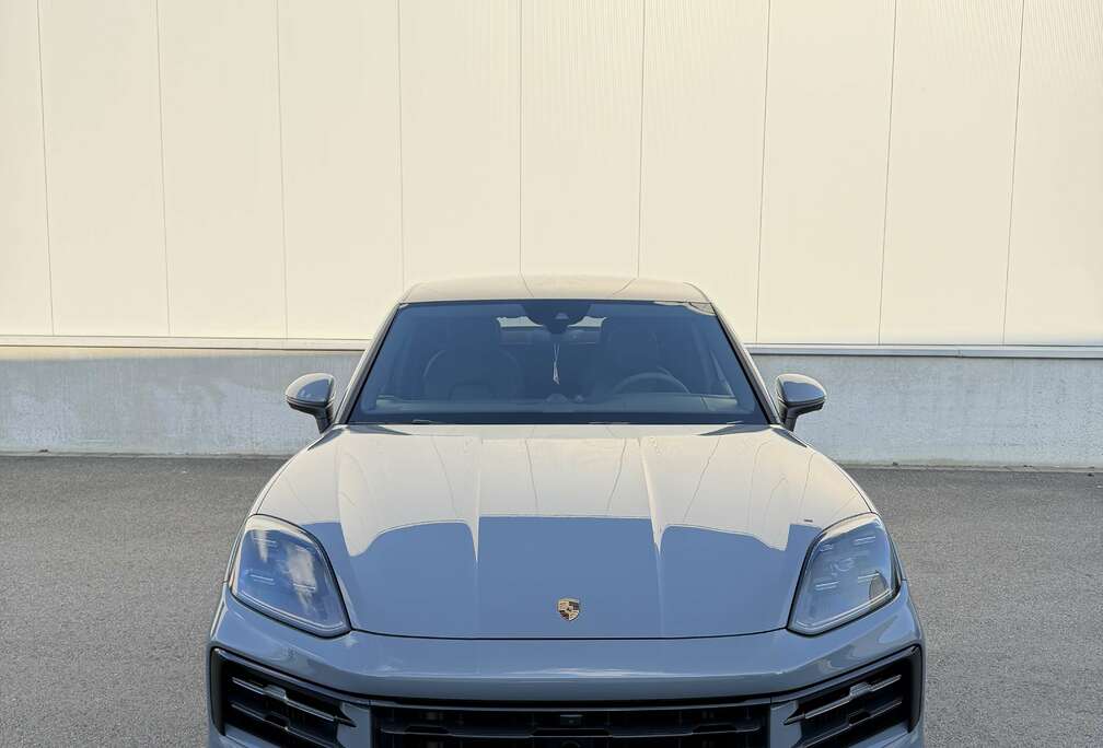 Porsche Coupé E-Hybrid 3.0 Turbo V6 S (382 kW)