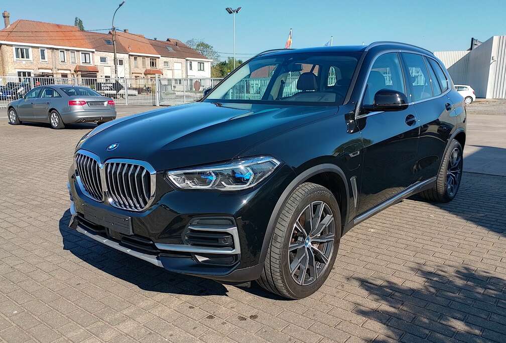 BMW X-DRIVE 45e X-LINE