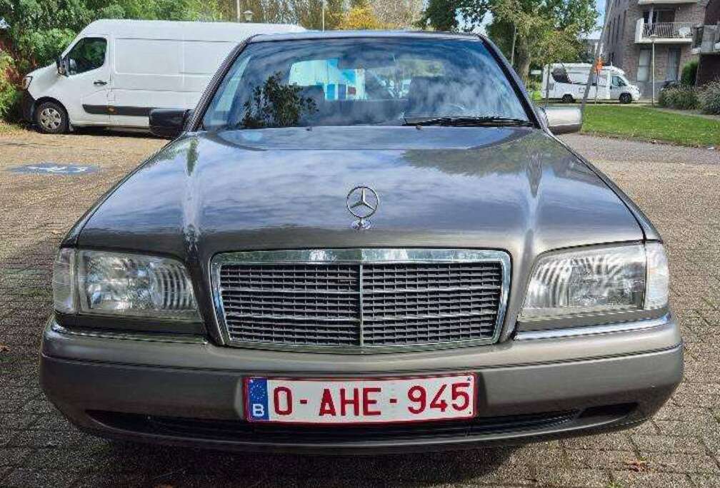 Mercedes-Benz C 220 Elegance