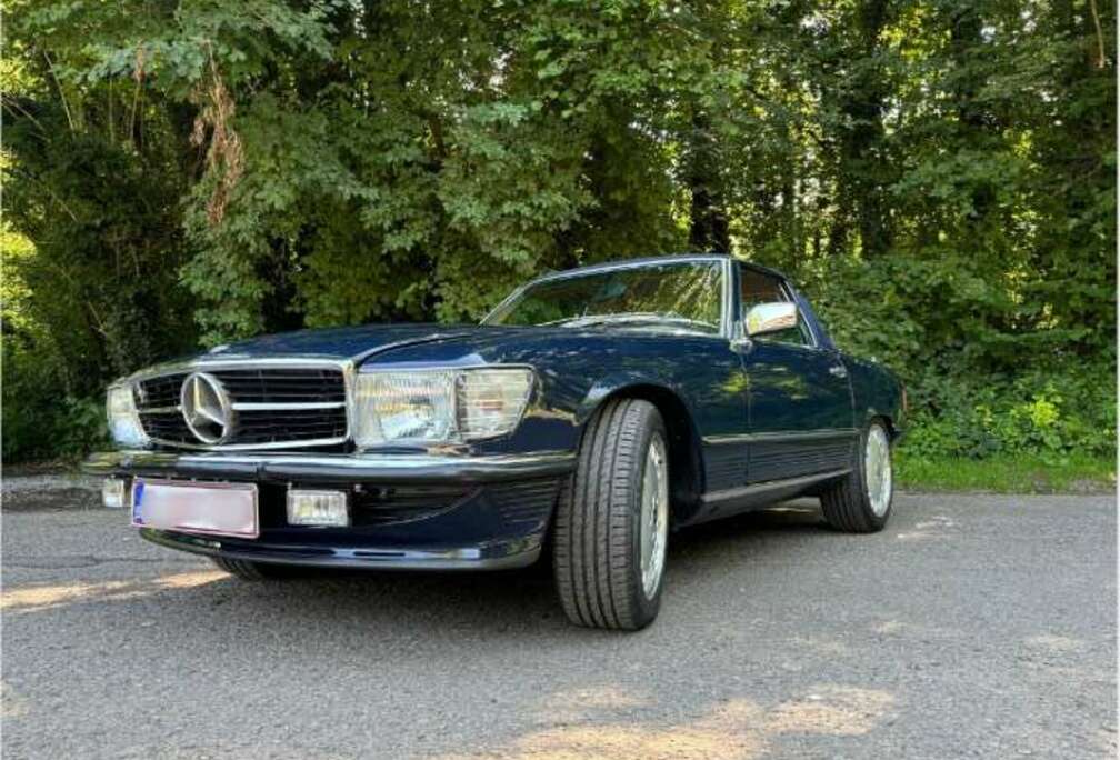 Mercedes-Benz R107