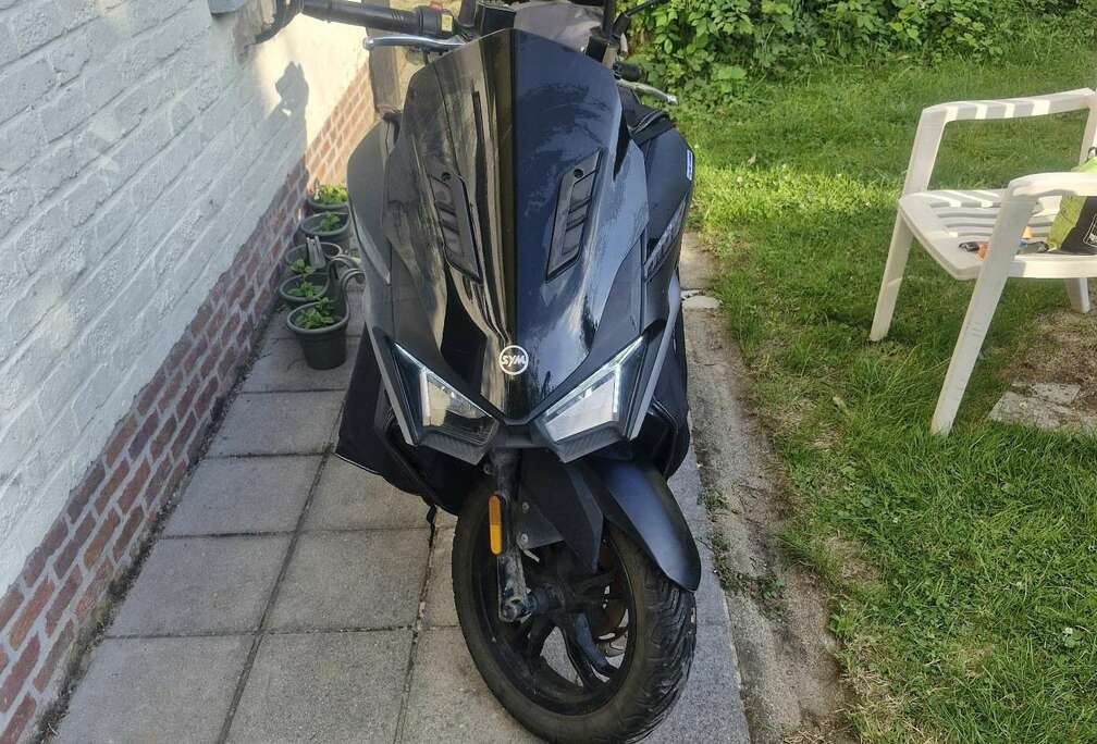 B3