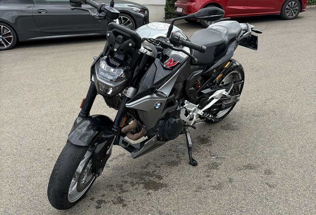 BMW