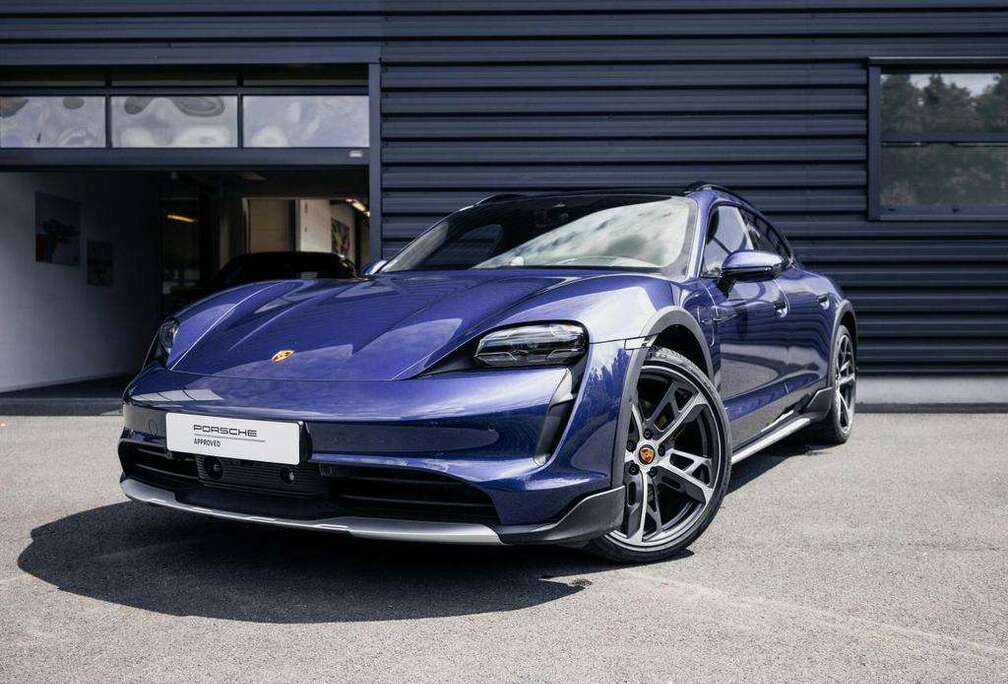 Porsche Taycan 4S Cross Turismo