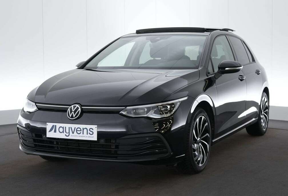 Volkswagen 1.5 TSI Life ALCANTARA Matrix LED GPS PDC CAM Pano