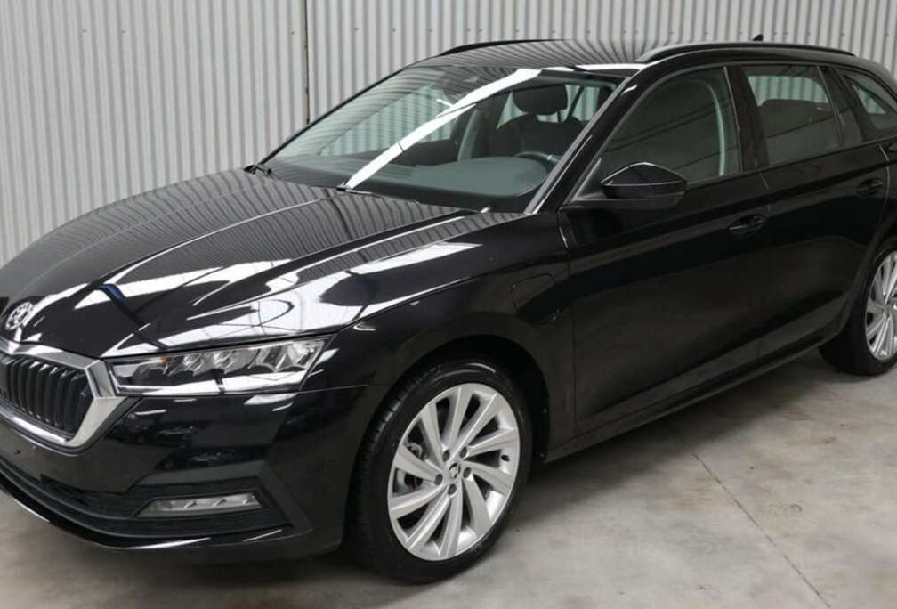 Skoda Octavia Combi 1.4 TSI iV DSGAmbition