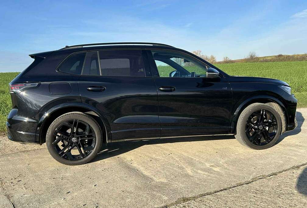 Volkswagen Tiguan 1.5 eTSI OPF DSG R-Line