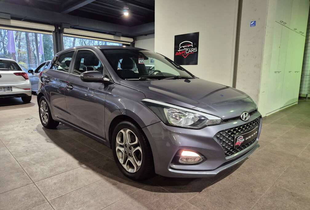 Hyundai i20 blue 1.0 T-GDI YES