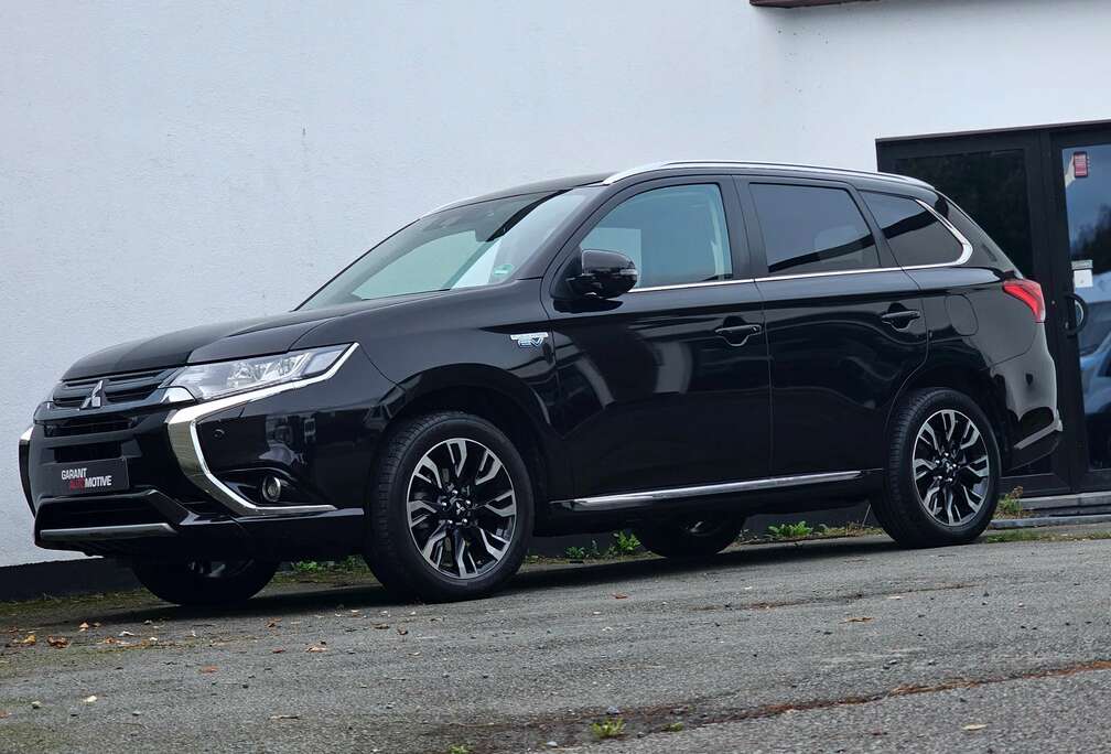 Mitsubishi PHEV 4WD HYBRID FULL OPTION *€ 15372 EX BTW