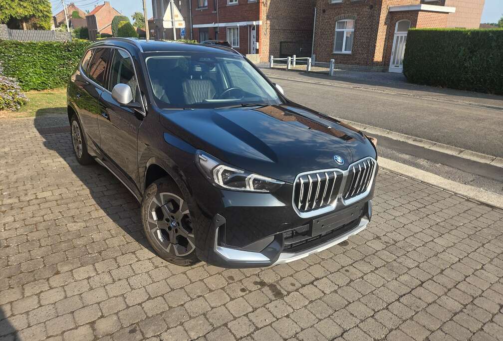BMW X1 PHEV 1.5iA xDrive30e (240 kW)