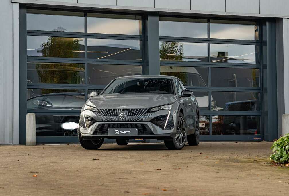 Peugeot GT  Plugin Hybr. 180 PK  Volledig leder  Pan...