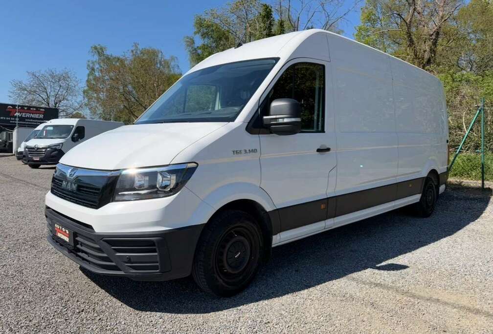 2.0//L4 H2//140 Pk//Camera//Cruise Control//€21990 Ex Btw