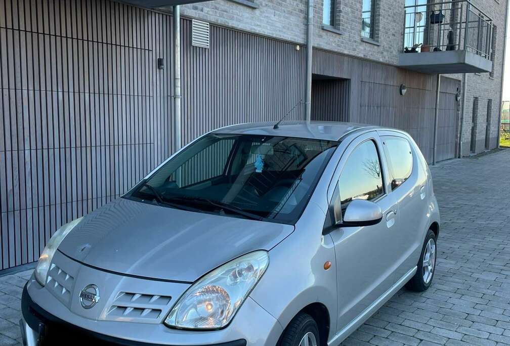 Nissan 1.0i Look