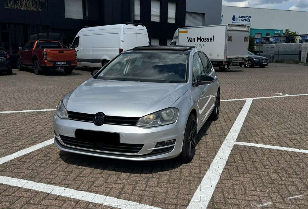 Volkswagen Volkswagen Golf 7 CUP – Automaat – Panoramisch Dak