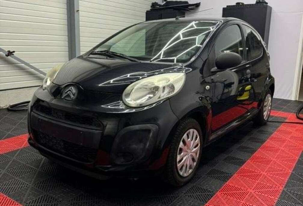 Citroen 1.0 Exclusive