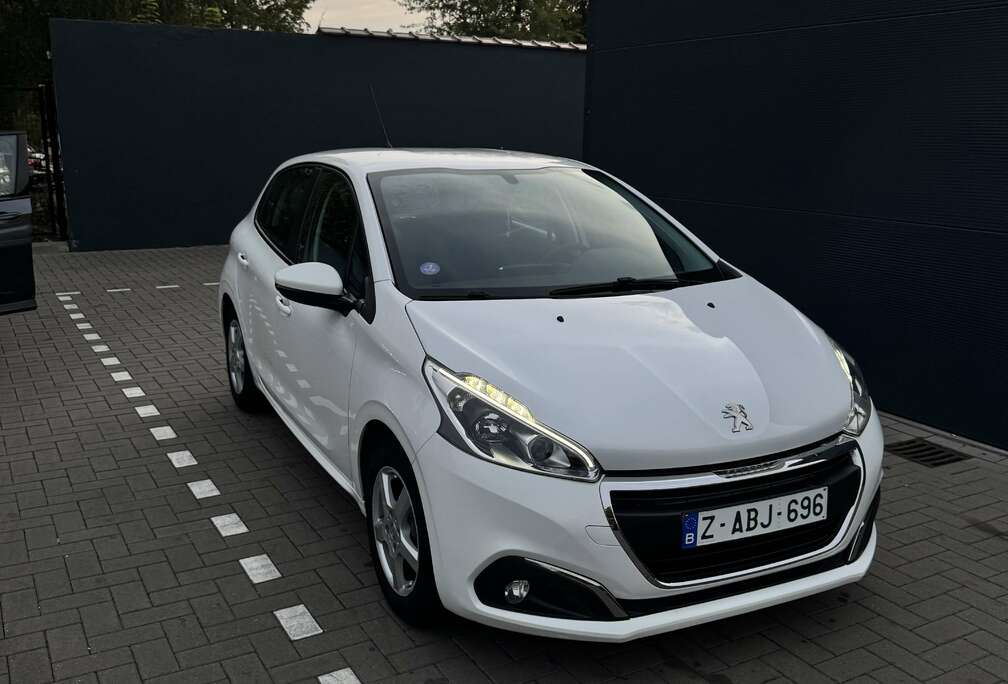 Peugeot PureTech 82 Style