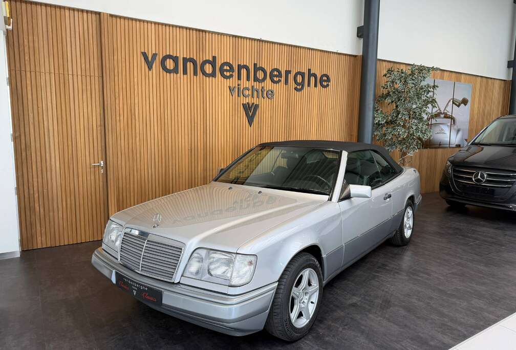 Mercedes-Benz Cabrio 1ste eigenaar - als nieuw!