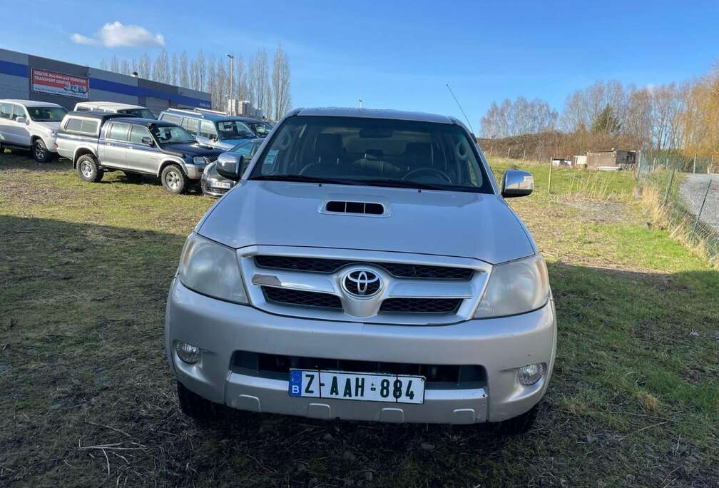 Toyota diesel boite automatic 3 litres climatise