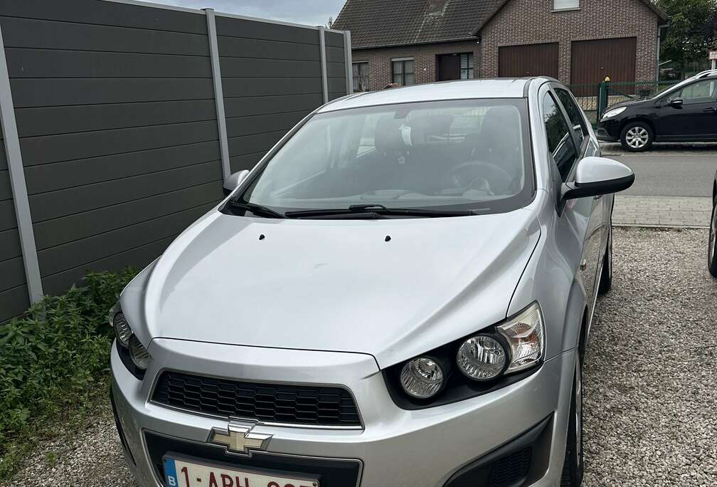 Chevrolet hatchback 1.4i LS