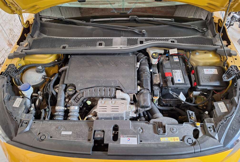 Peugeot 208 PureTech 100 Allure