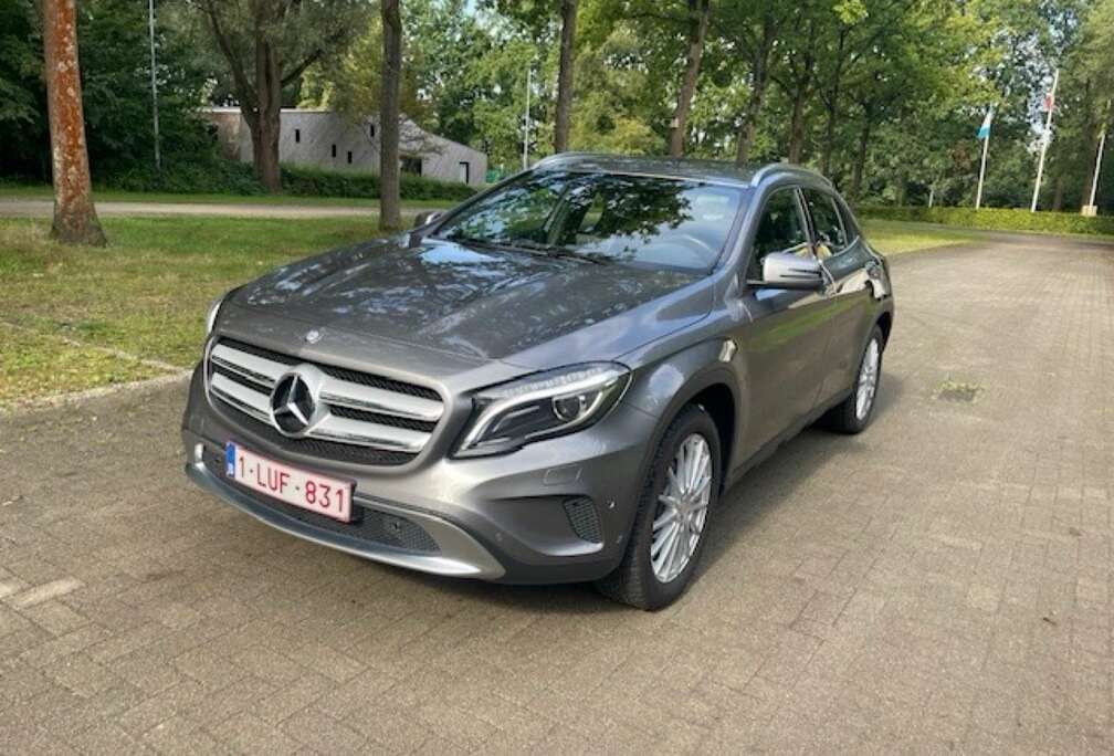 Mercedes-Benz GLA 220 d 4Matic 7G-DCT StreetStyle