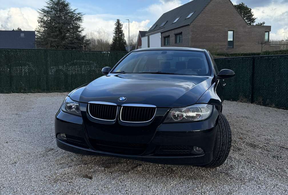 BMW 318i Aut.