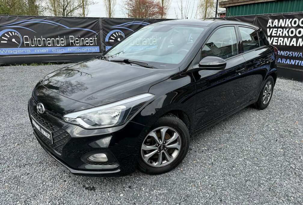 Hyundai i20 1.2i Air GO Parkeercamera, Airco + Garantie