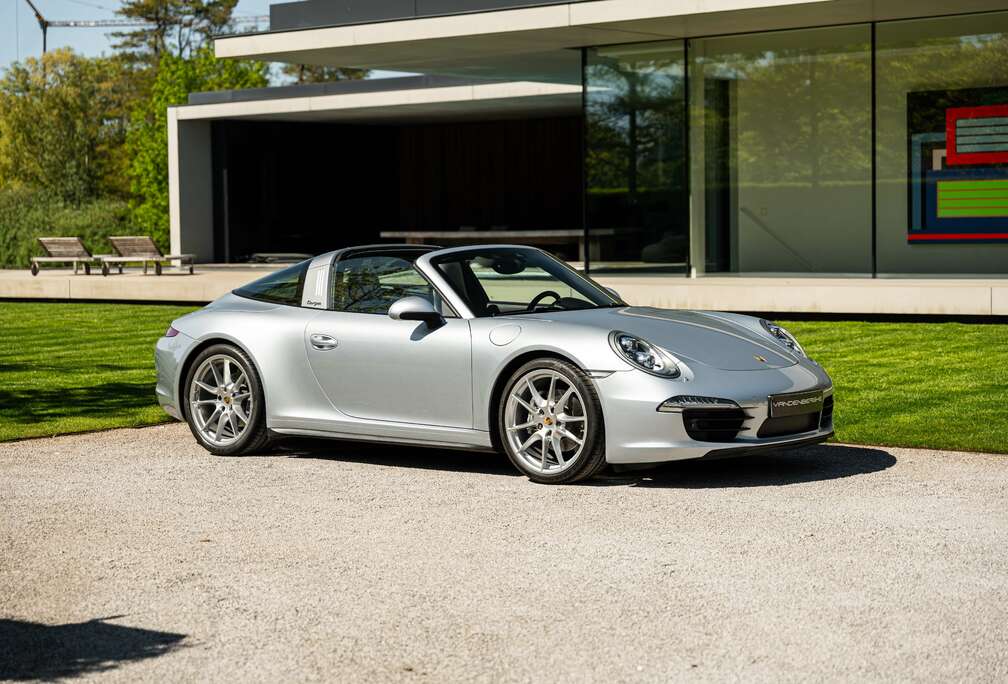 Porsche .1 TARGA 4 / BI-COLOR / PDLS+ / PASM / CHRONO / BOSE / 14-WAY