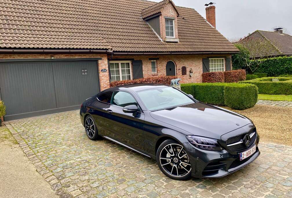 Mercedes-Benz Coupe 4Matic 9G-TRONIC AMG Line