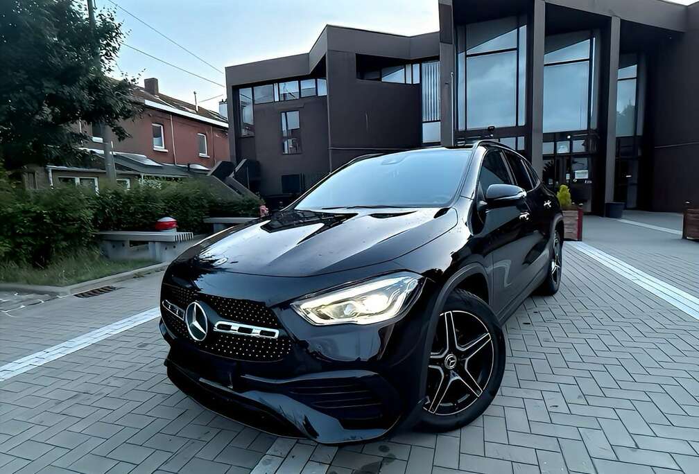 Mercedes-Benz PHEV e AMG Line (160 kW)