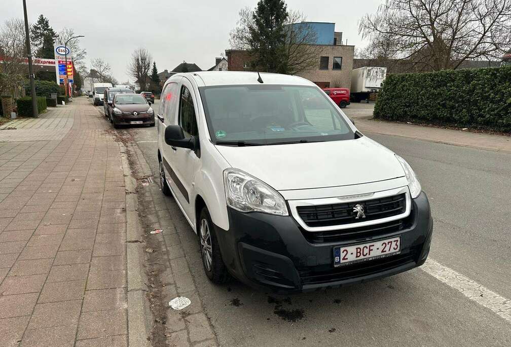 Peugeot 1.6 HDI AUTOMAAT L1H1  CARPLAY Airco