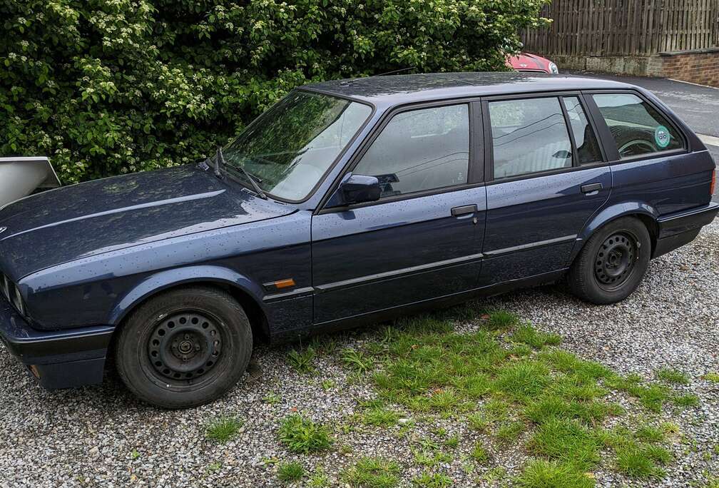 BMW break E30