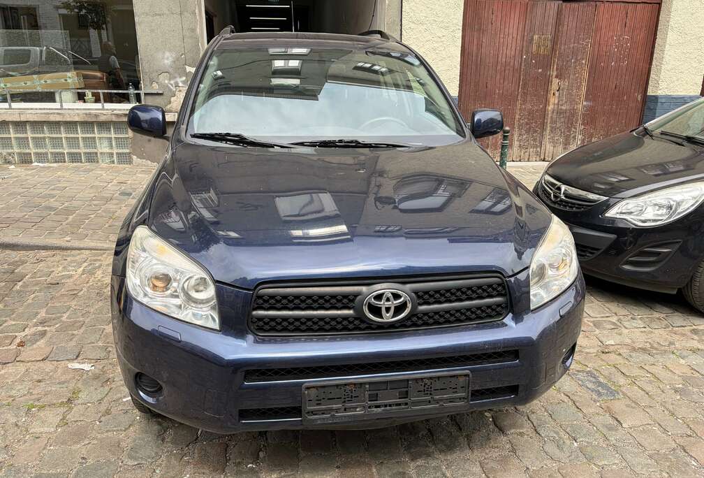 Toyota 2.0i VVT-i 16v 4WD Full Option uniquement l’export is