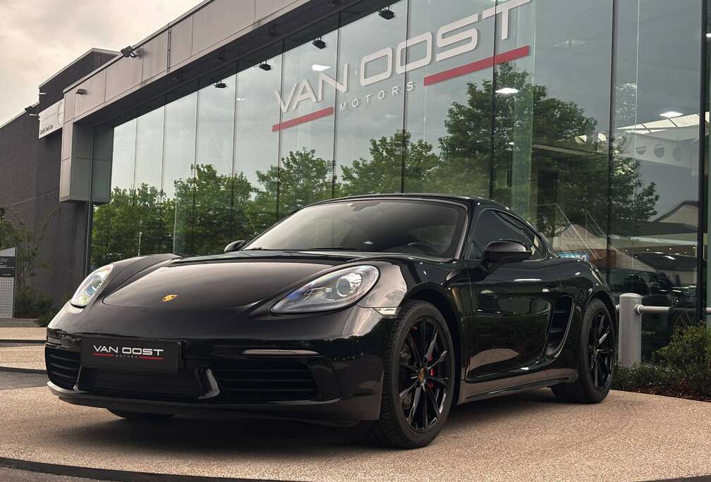Porsche 718 Cayman 2.0 Turbo PDK