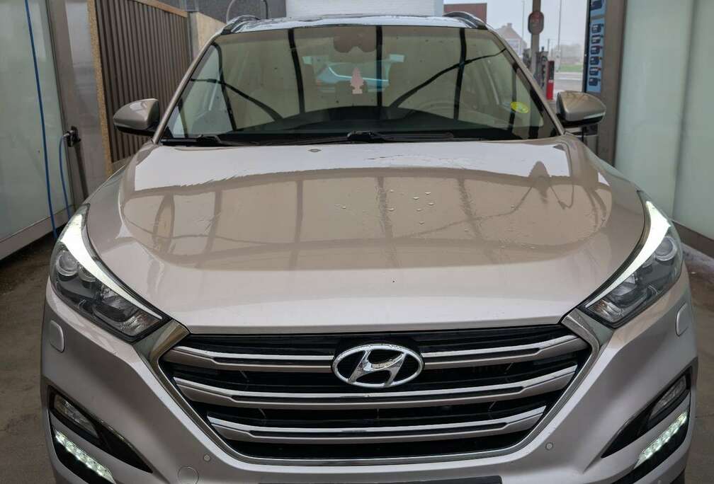 Hyundai blue 1.7 CRDi 2WD DCT Premium