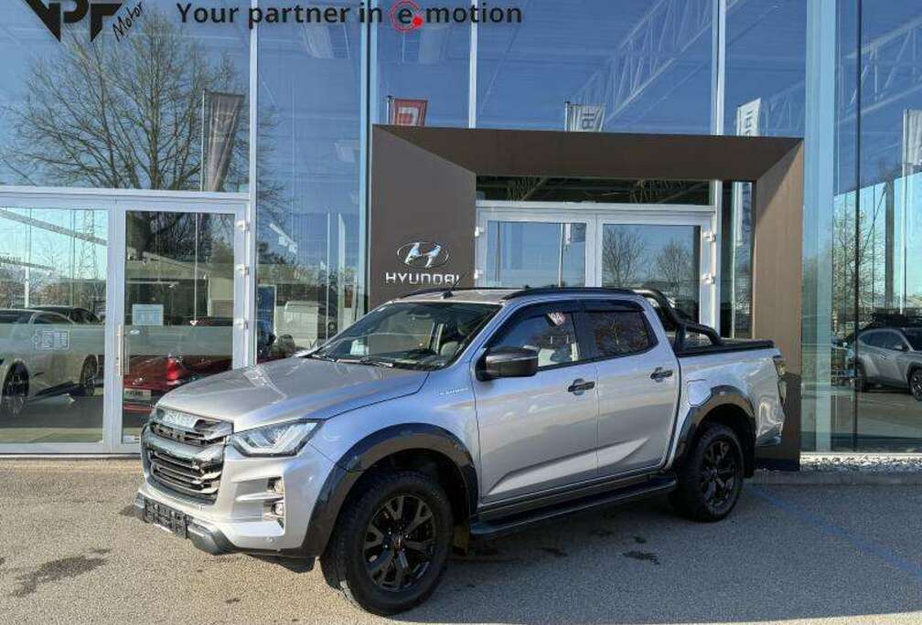 Isuzu V-cross rollbar cover