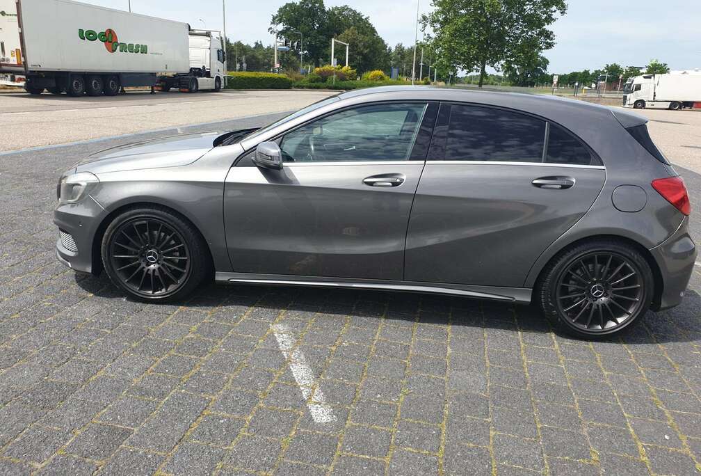 Mercedes-Benz A 220 CDI