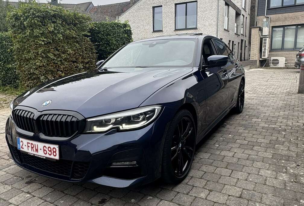 BMW 330e