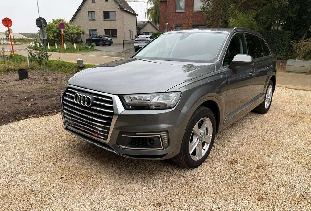 Audi 3.0 TDI e-tron quattro tiptronic