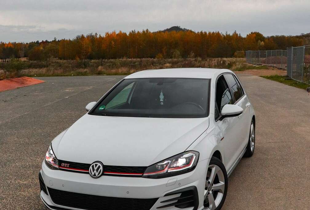 Volkswagen 2.0 TSI OPF DSG Performance