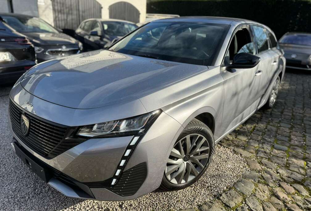 Peugeot SW 1.2i benzine - Carplay - Navi - 2022 - GARANTIE