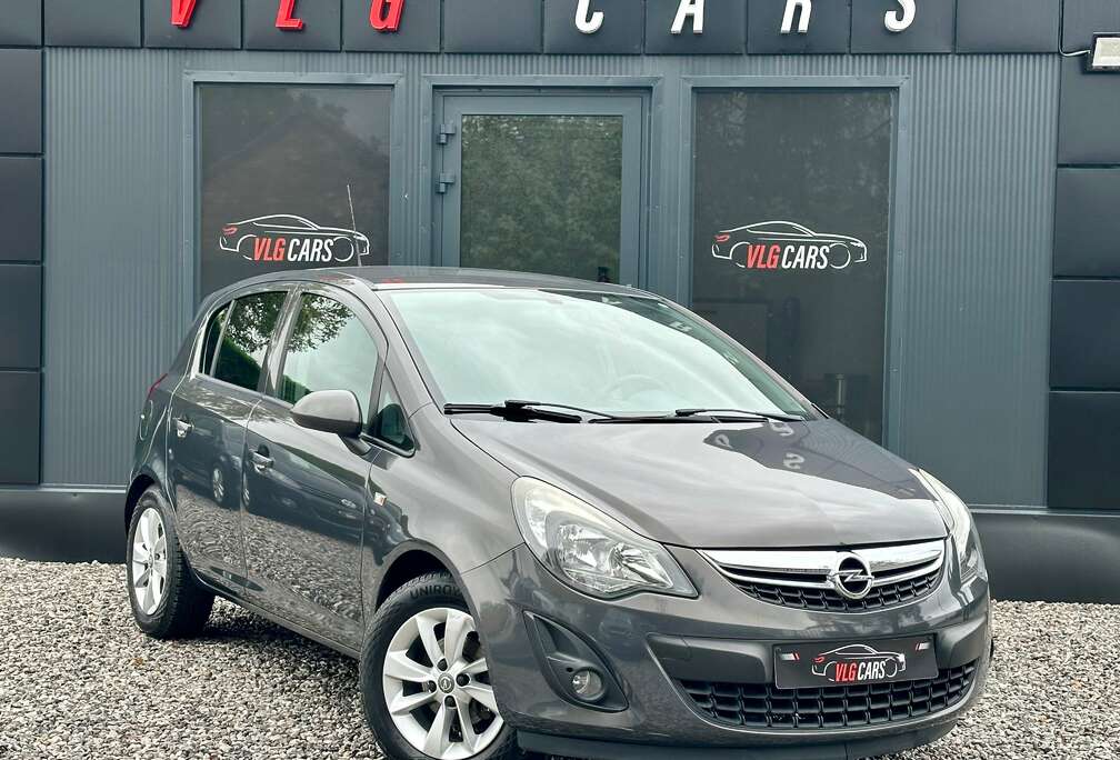 Opel 1.2 i Airco / Ecran / GPS / Bluetooth / Cruise //