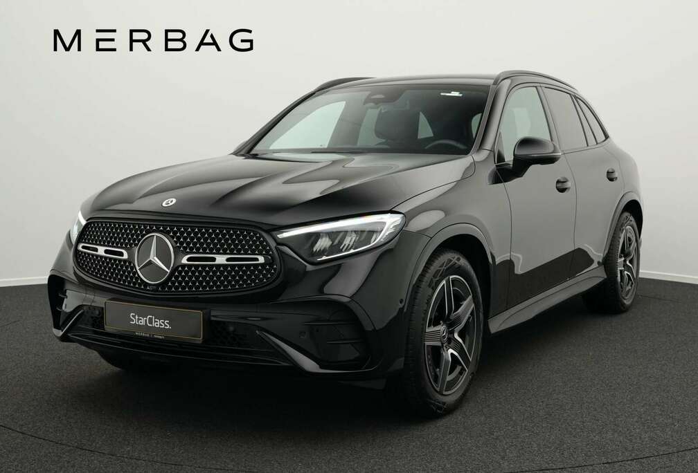 Mercedes-Benz GLC 300 d 4M AMG-Line Kamera+Distr+LED+Night Navi