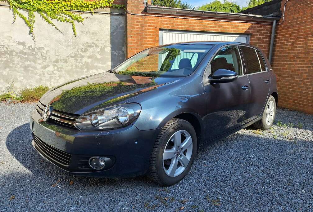 Volkswagen Golf 1.2 TSI CAR PLAY