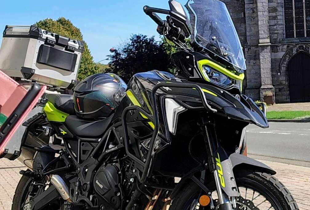 TRK 702 X