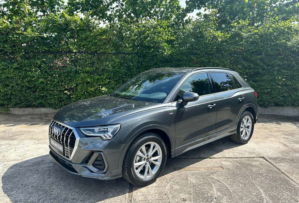 Audi Q3 35 TFSI S tronic S line-Platinum-Business