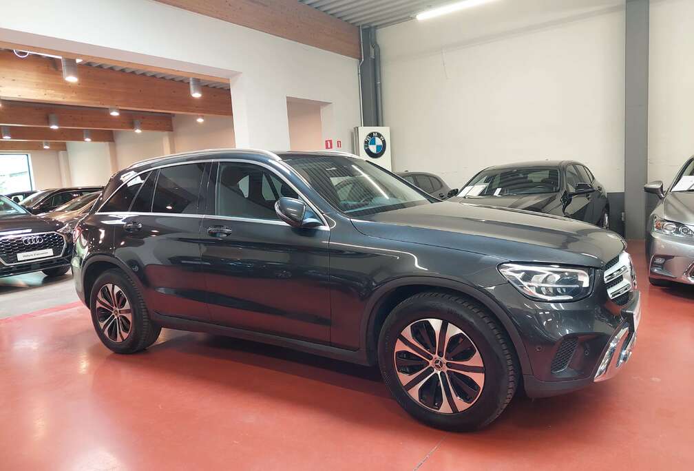 Mercedes-Benz d + E6d + PANO + LED + CAM + € 28.000 export