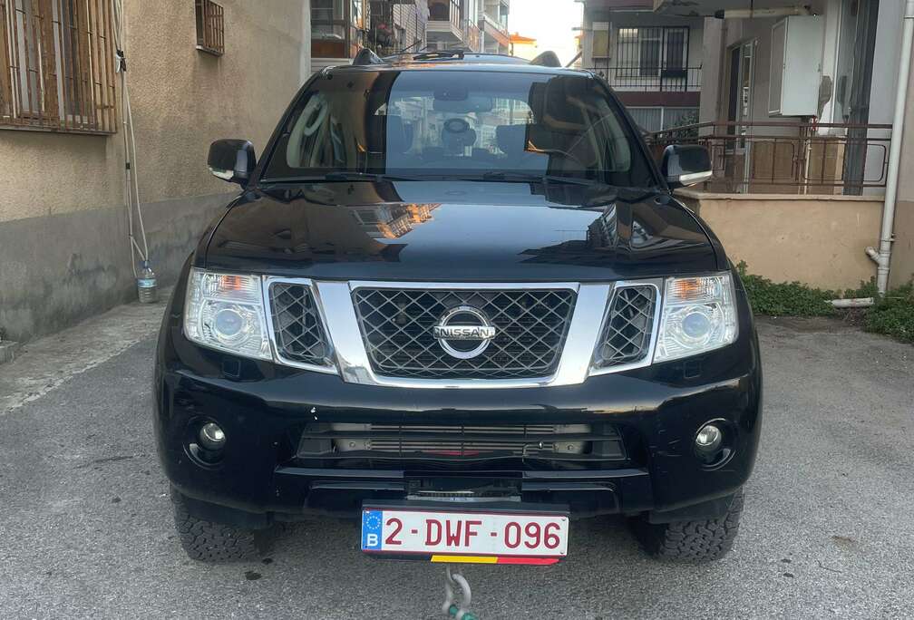 Nissan Pathfinder 3.0 D V6 7places / taxe utilitaire