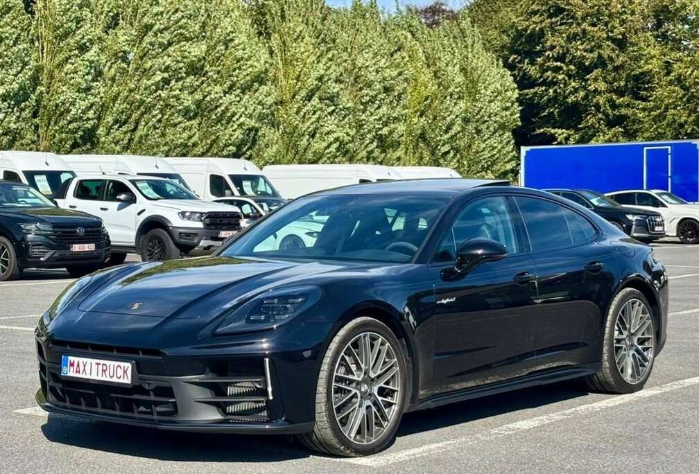 Porsche HYBRID - 123.100€ - LEASING 2294€/M