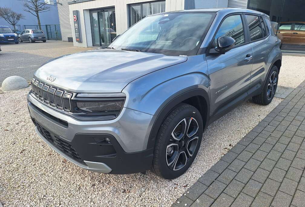 Jeep Avenger 1.2 Turbo MHEV Summit